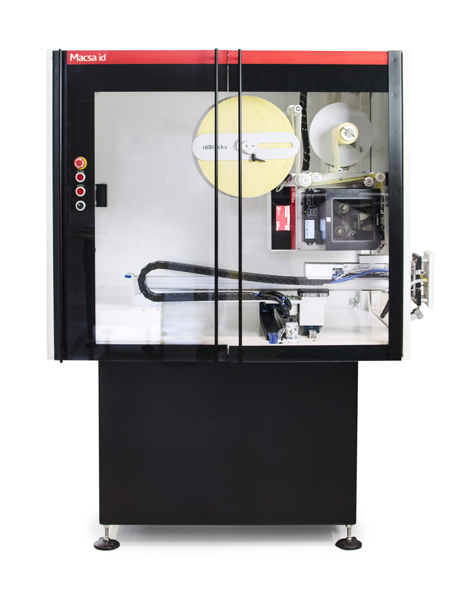 idBlocks Pallet 6011 print-and-apply pallet labelling machine in a closed cabin